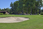 Golfplatz und Steingrab