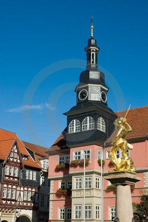Rathaus mit Georgsbrunnen