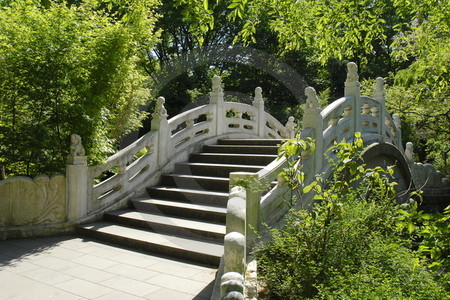Brücke im Garten
