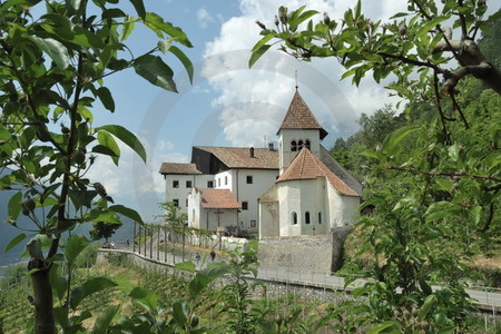 Dorf Tirol - St. Peter