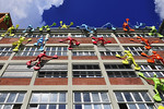 Fassadenkletterer im Medienhafen Duesseldorf