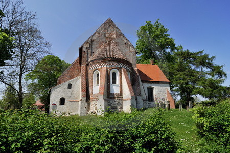 Backstein-Kirche in Altenkirchen