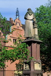 Franziskanerdenkmal am Rathausplatz in Freiburg