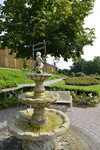 Springbrunnen im Rosengarten